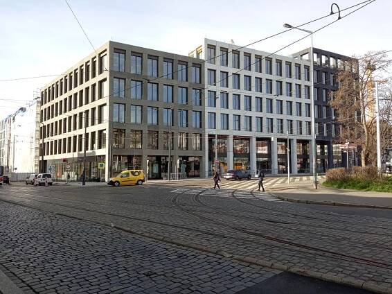 Soubor:Praha Smichov Nadrazni stavba Smichov City a.jpg – Wikipedie