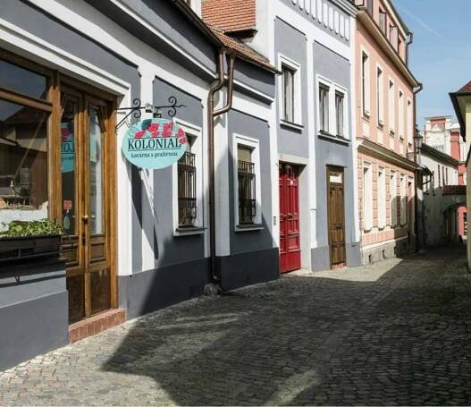 Kolonial Coffee kavárna s pražírnou Jindřichův Hradec | Apetee
