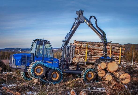 Vyvážecí traktor ROTTNE F20E