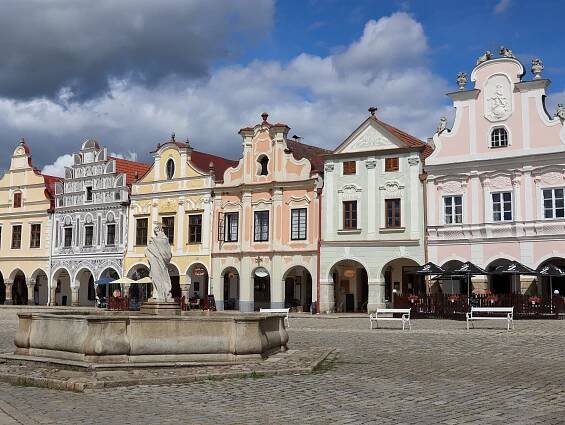 Náměstí Zachariáše z Hradce a Vnitřní město v Telči