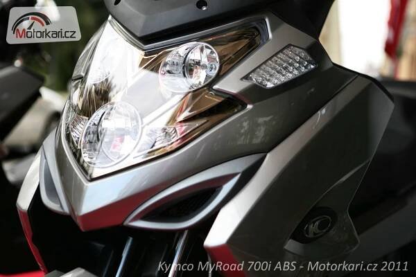 Fotogalerie Kymco MyRoad 700i ABS | Motorkáři.cz