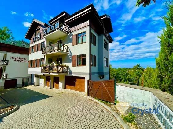 Pronájem bytu 1+KK, 42 m2, s terasou, ulice Zeyerova, Mariánské Lázně | Reality Crystal