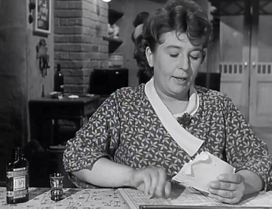 Stella Zázvorková in Mezi námi zlodeji (1964)