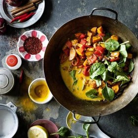 Curry für alle: Leckeres Rezept für veganes Süßkartoffel-Kürbis-Curry