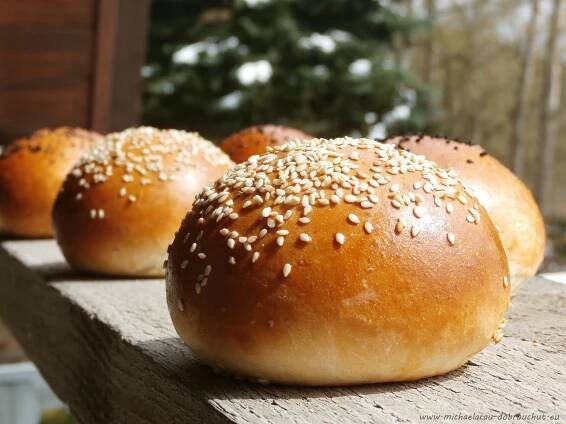 Hamburgerové žemle