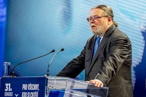 Alexandr Vondra: Evropa se musí probudit do reality. To není o víře, co udělá nebo neudělá Trump