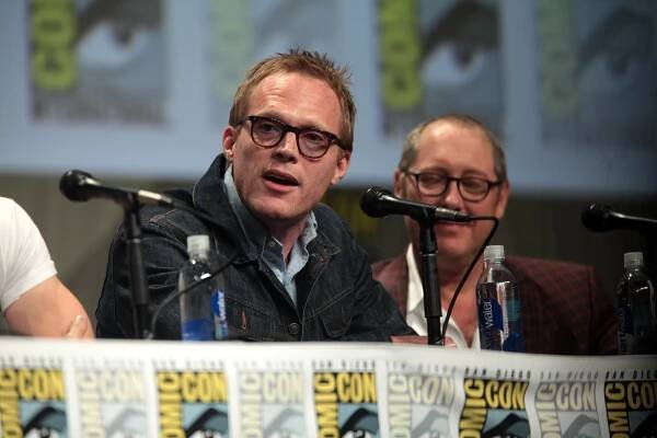 Soubor:Paul Bettany & James Spader SDCC 2014.jpg