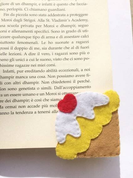 Segnalibro Cono Gelato, segnalibro feltro, segnalibro ad angolo, bookmark corner, conogelato di P… | Artigianato in feltro, Segnalibro in feltro, Mestieri fai da te