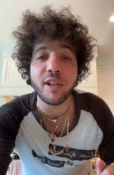 Benny Blanco pickle chips