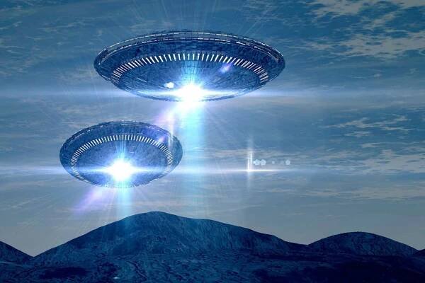 UFO: Mnoho letců odmítalo zveřejnit své zážitky, většinou se obávali posměchu