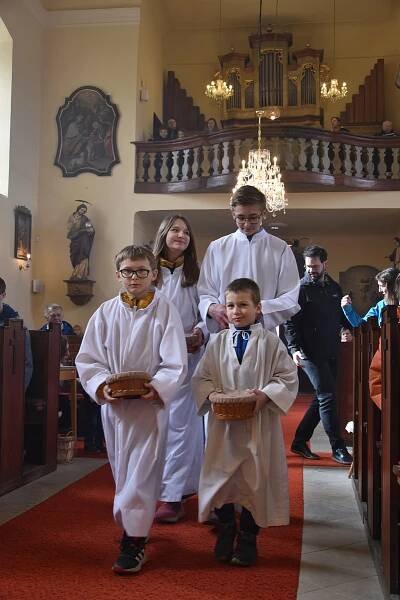 Neděle Zmrtvýchvstání Páně ve Skutči a v Předhradí - Oficiální stránky Farnosti Skuteč a Předhradí