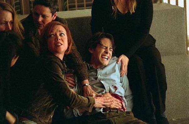 Emily Bergl, Adam Kaufman, Eileen Pedde, Rondel Reynoldson, and Gabrielle Rose in Unesení (2002)
