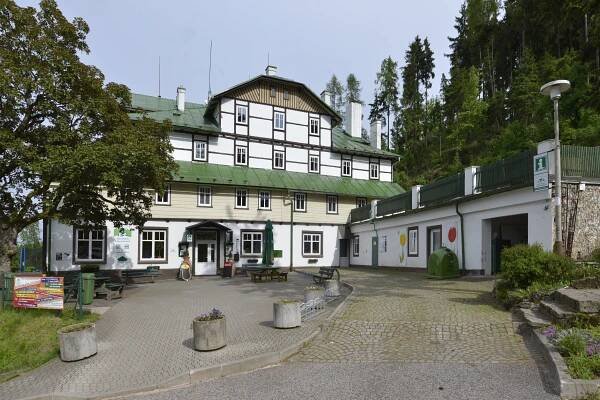 Hotel Pod Zvičinou, Bílá Třemešná, Podkrkonoší | MICEHKRegion.com