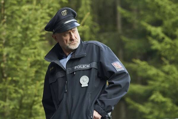 Nejúspěšnější krimi seriál TV Nova Policie Modrava se dočká dalšího pokračování! Už padla první klapka čtvrté řady | topvip.cz