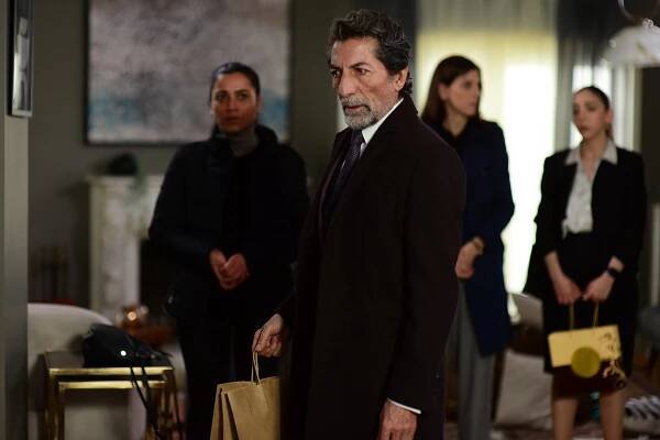 Aldatmak - Episode 10 - Z filmu - Mustafa Uğurlu
