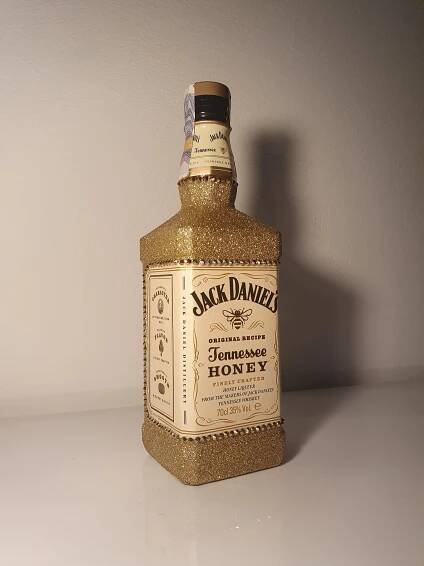 Jack Daniel ́s Honey zdobený zlatými třpytkami