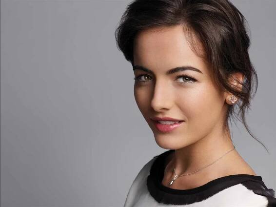 Camilla Belle fotka