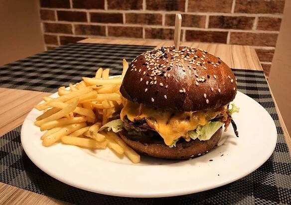 Zastávka Grill Bistro Frýdek Místek | Apetee