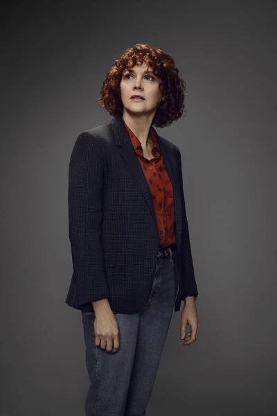 Simone Kirby - Jeho temné esence - Série 2 - Promo