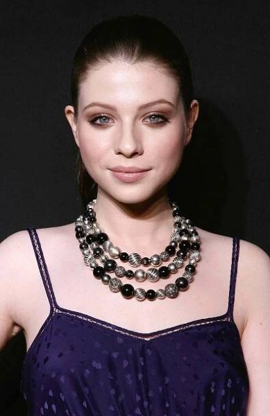 'Gossip Girl' Star Michelle Trachtenberg Has Died at the Age of 39