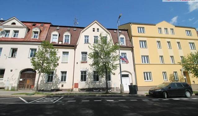 Pěkný udržovaný byt 2+1 v prvním patře cihlového domu v Aši | Reality.iDNES.cz 