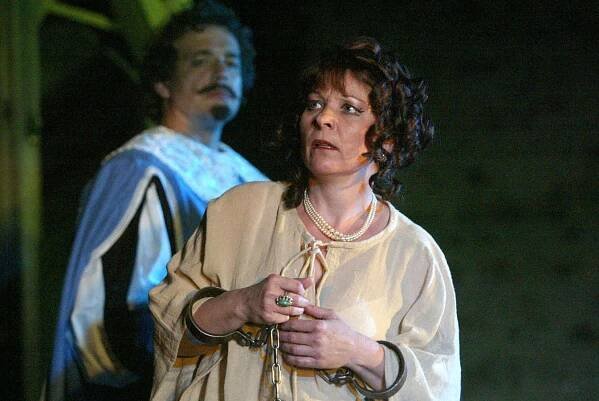 Dagmar Novotná (Mylady Winterová) s Pavlem Novotným (Athos), foto Michal Klíma 