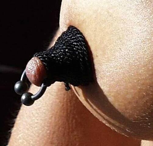 Intimní piercing - 18 - GALERIE: Piercing bradavek (13/25)