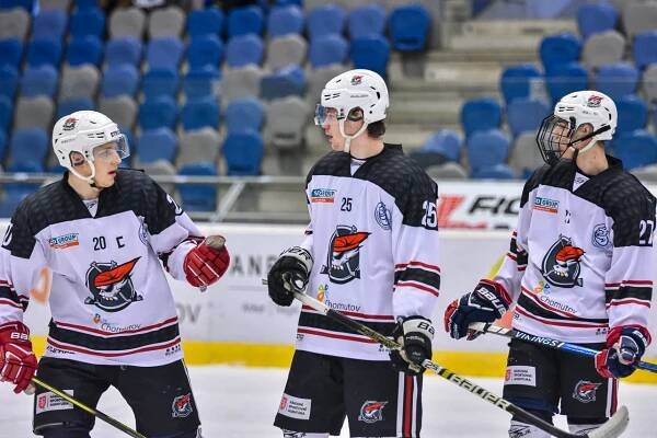 Základní část juniorů míří do finále! Podaří se Bruslařům udržet před Chomutovem? - BK Havlíčkův Brod