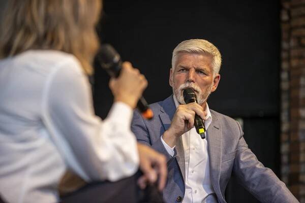 Obrazem: Drábová o útoku na jádro, Pavel o KSČ, Středula o prezidentství