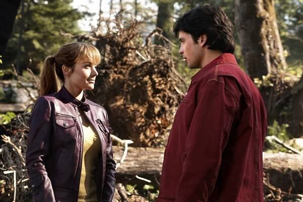 Smallville - Sestřenka Kara - Z filmu - Erica Durance, Tom Welling