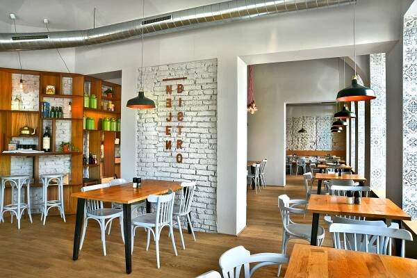 GastroPraha: NEJEN BISTRO – Osobitost v srdci Karlína