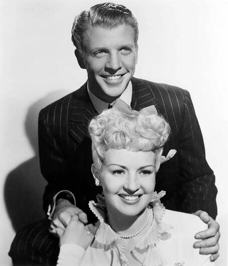 Mother Wore Tights - Promo - Dan Dailey, Betty Grable