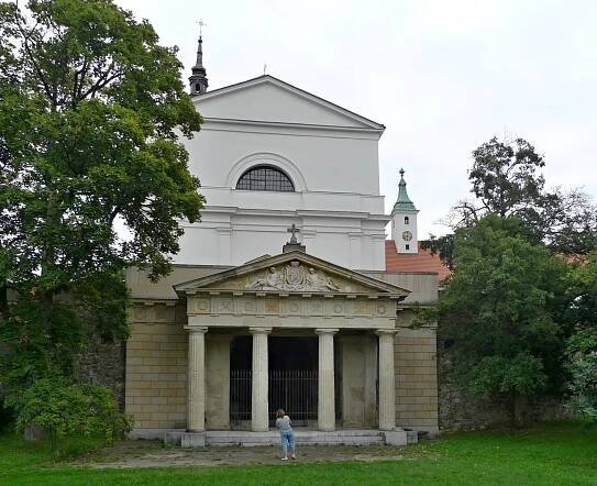 Kostel Narození Panny Marie a hrobka Lichtenštejnů ve Vranově u Brna | STABIL s.r.o.