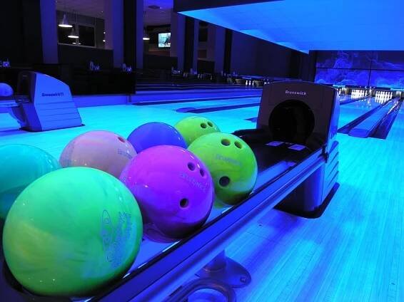 BOWLING ZNOJMO, BOWLING SPORT BAR ZNOJMO - nový bowling ve Znojmě | Bowling sport bar Znojmo