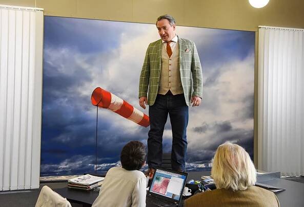 Walking on Sunshine - Episode 9 - Z filmu - Robert Palfrader