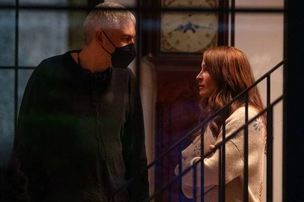 Julia Roberts and Sam Esmail created a cinematic universe — on and off screen