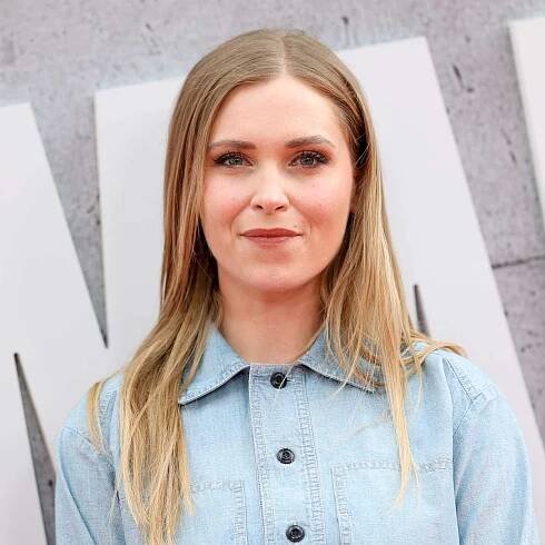 Eliza Taylor looks stunning at the Status: Active premiere at LA Shorts Film Festival