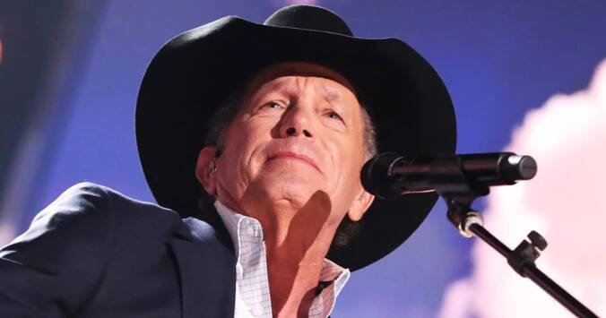 After Decades on Stage, George Strait Receives a Career First