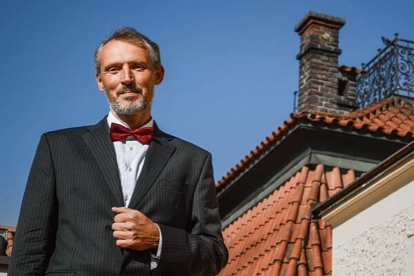 Po vzoru Cambridge: Karlova univerzita láká na nový přírodovědný obor, který vychová vědce budoucnosti - Perpetuum – vzdělávání bez hranic