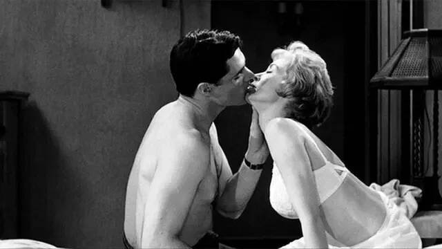 Sam (John Gavin) a Marion (Janet Leighová) měli v hororu Psycho před svatbou.