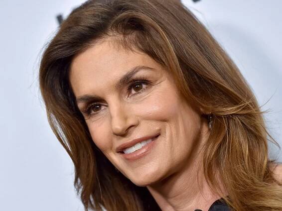 Cindy Crawford Is in Her Bangs Era — See Photo