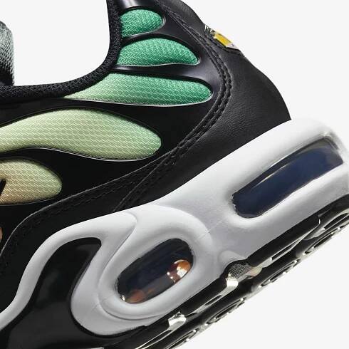 BOTY NIKE AIR MAX TN PLUS VEL 37,5 ORIGINÁLNÍ Délka stélky 23.5 cm