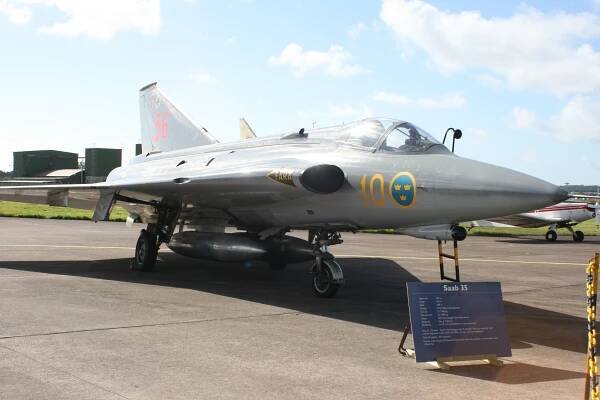 SAAB J 35J Draken : Švédsko (SWE)