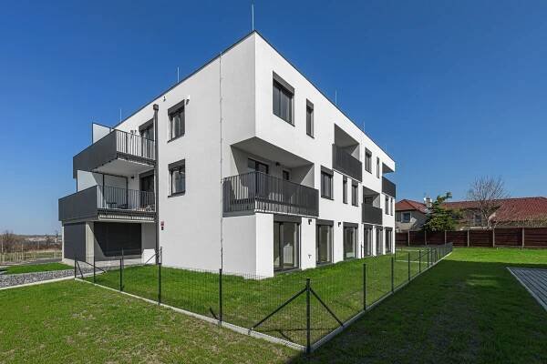 VILADOMY ZLIČÍN, Strážovická, Praha - Zličín