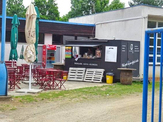 Občerstvení na koupališti také letos zajistí Foodtrack