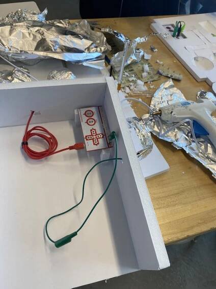 Wiring to Makey Makey