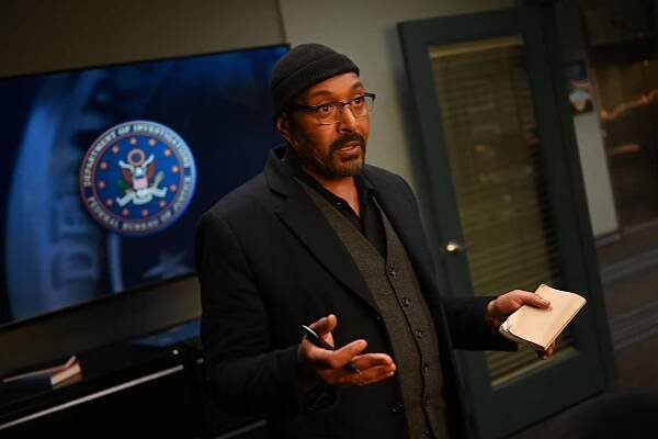 The Irrational - Ghost Ship - Z filmu - Jesse L. Martin