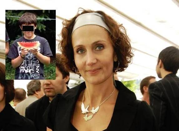 Homosexuální synovec Ester Janečkové se oběsil: Nyní KONEČNĚ promluvila jeho máma!