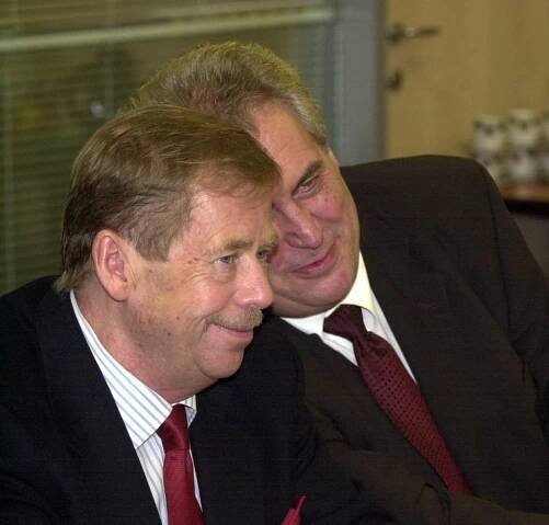 Václav Havel by slavil 85. narozeniny. Prezident s respektem ve světě přivezl do Česka i „Stouny“