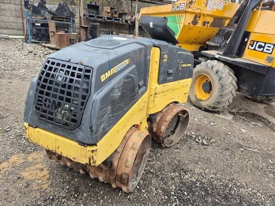 BOMAG BMP8500 VIBRAČNÍ VÁLEC 